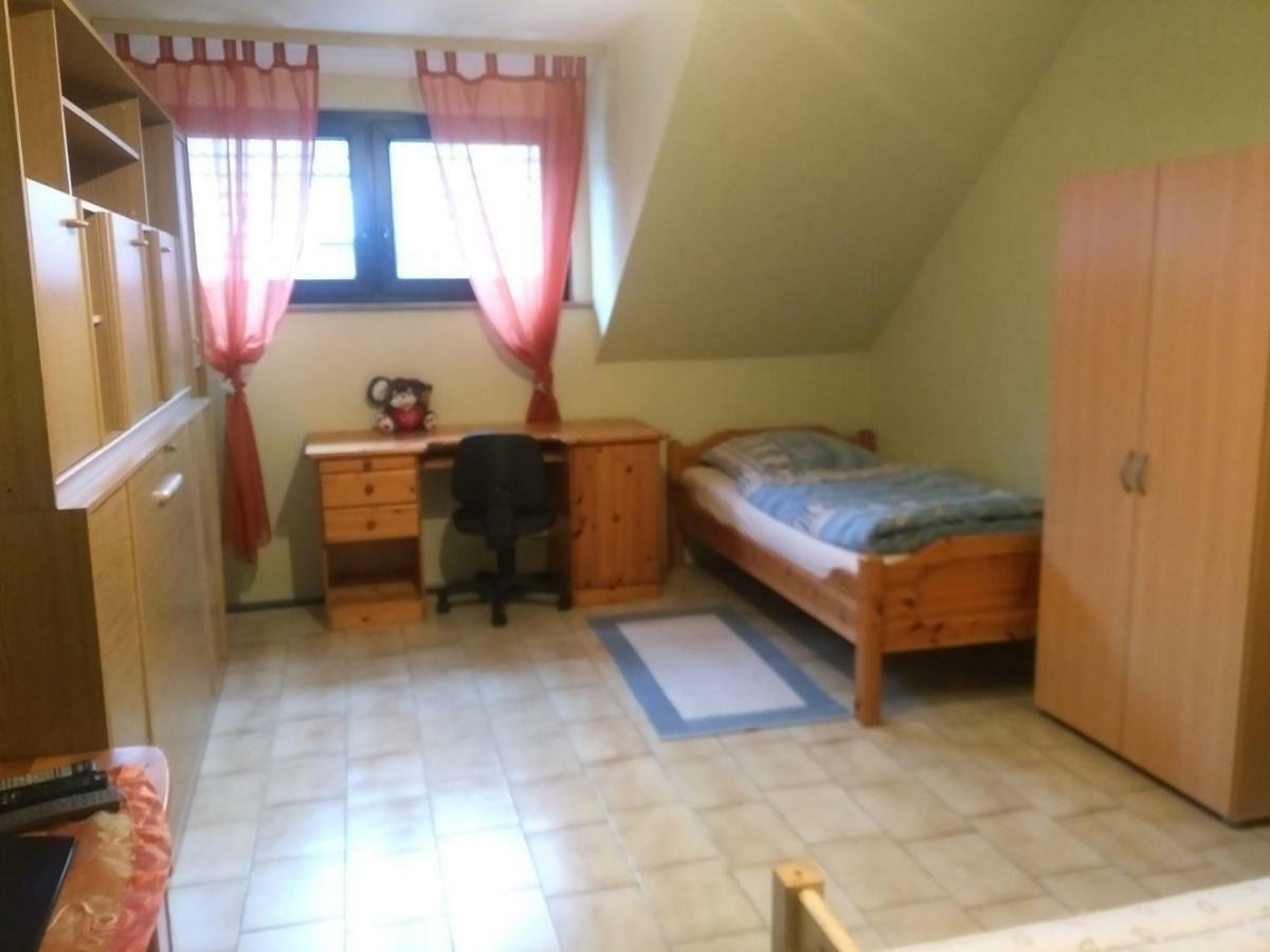 Bea'S Monteurzimmer Seckach Екстериор снимка