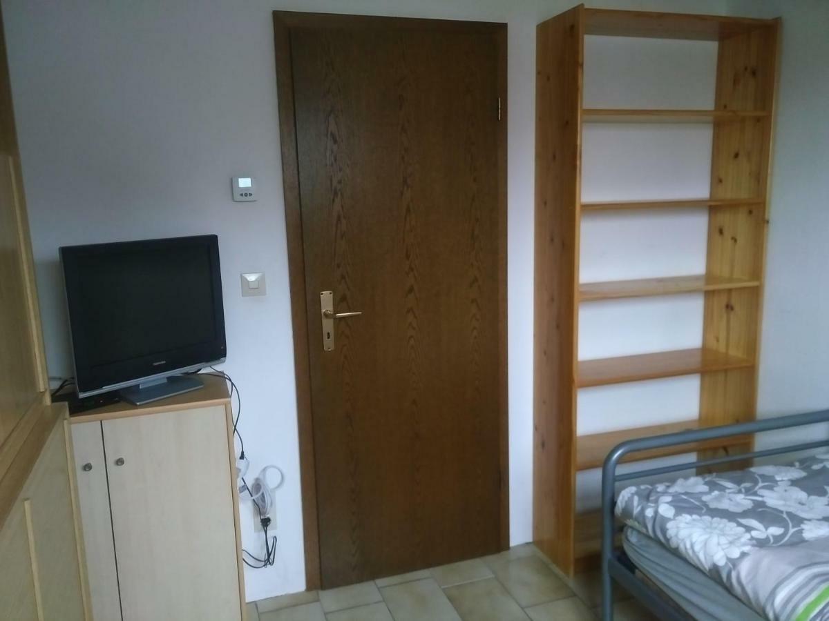 Bea'S Monteurzimmer Seckach Екстериор снимка